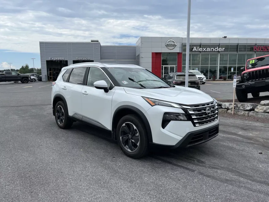 2025 Nissan Rogue AWD SV photo 1