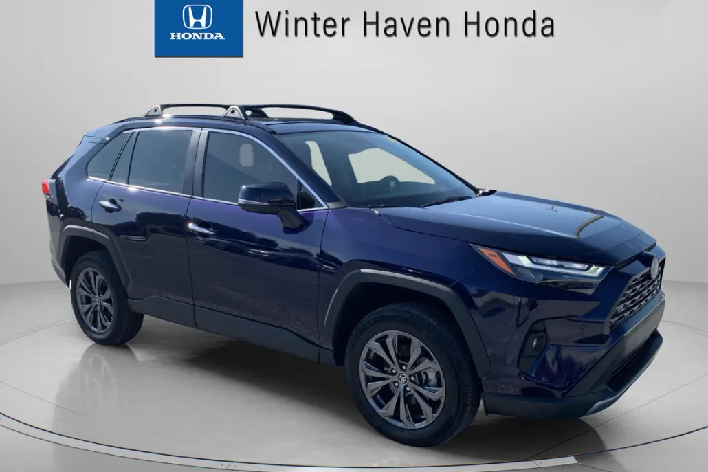 2022 Toyota RAV4 Hybrid Limited photo 1