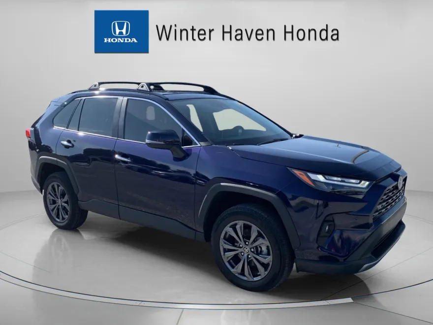 2022 Toyota RAV4 Hybrid Limited photo 1
