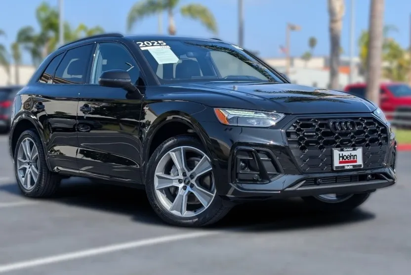 2025 Audi Q5 45 S line Premium photo 1