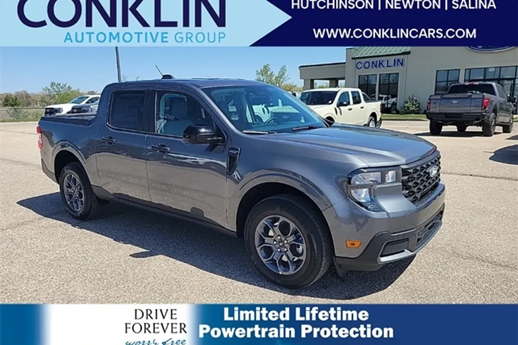 2025 Ford Maverick XLT photo 1