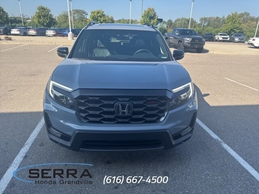 2023 Honda Passport TrailSport photo 1