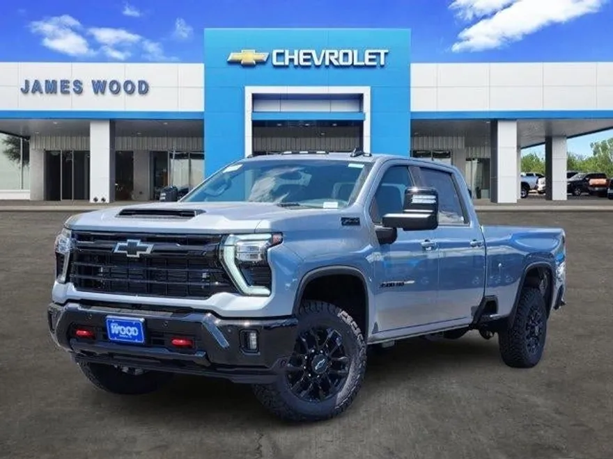2025 Chevrolet Silverado 3500HD LT photo 1
