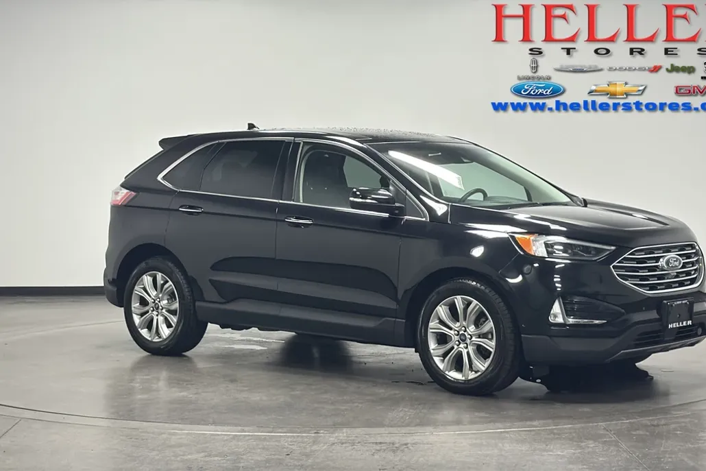 2019 Ford Edge Titanium photo 1