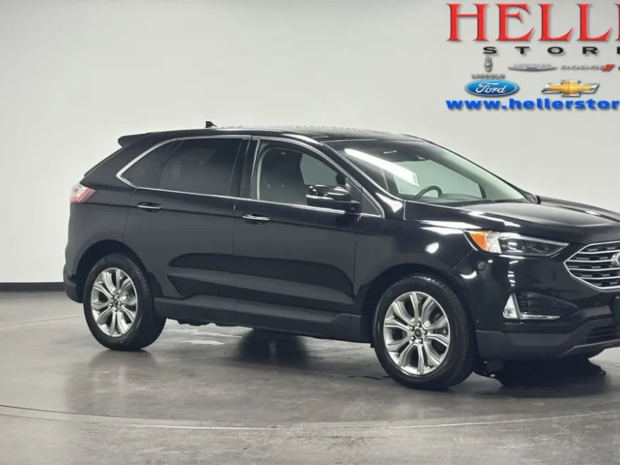 2019 Ford Edge Titanium photo 1