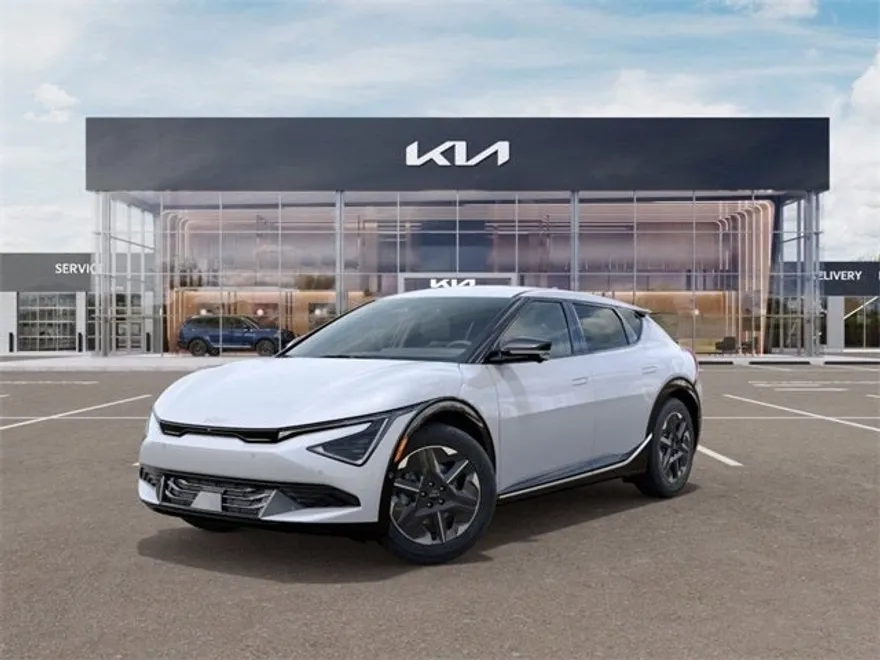 2025 Kia EV6 Light photo 1