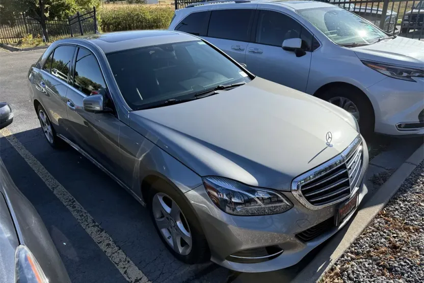 2015 Mercedes Benz E 350 4MATIC photo 1