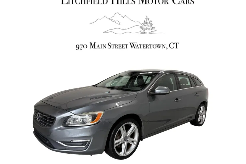 2016 Volvo V60 T5 AWD Premier photo 1