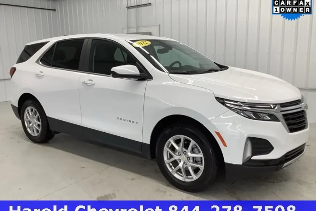 2022 Chevrolet Equinox LT photo 1