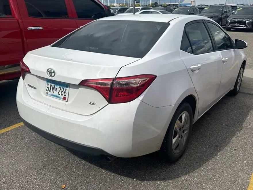 2019 Toyota Corolla L photo 1