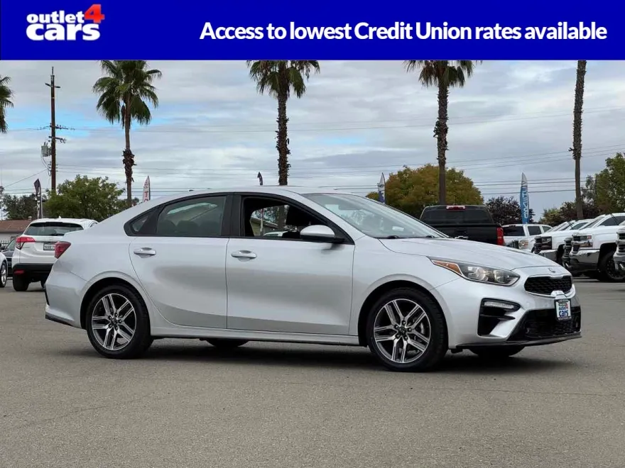2019 Kia Forte S GT-Line photo 1