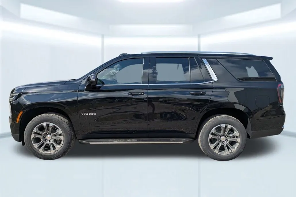 2026 Chevrolet Tahoe LT photo 1