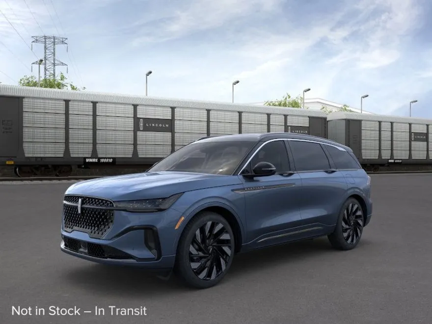 2025 Lincoln Nautilus Black Label photo 1