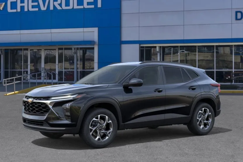 2026 Chevrolet Trax LT photo 1