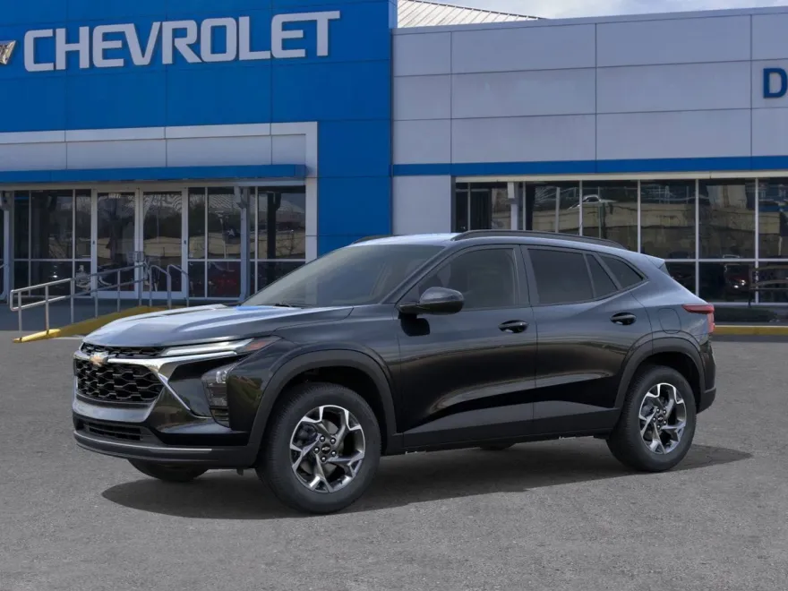 2026 Chevrolet Trax LT photo 1