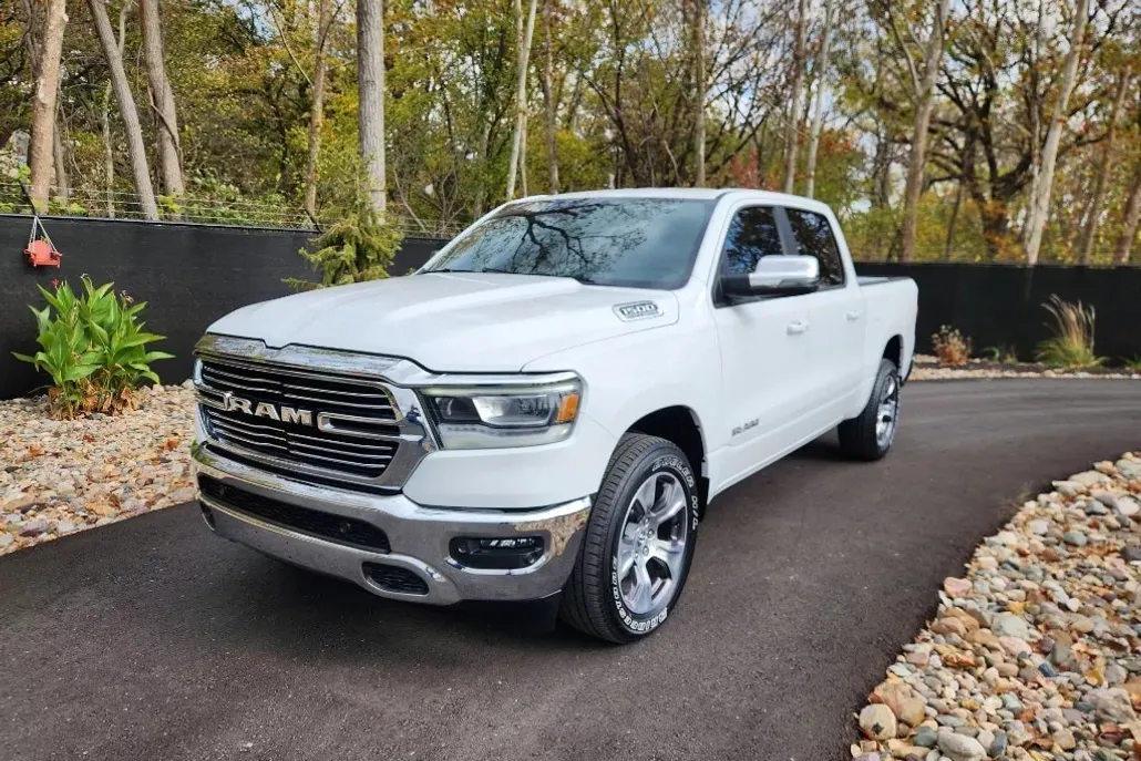 2023 Ram 1500 Laramie photo 1