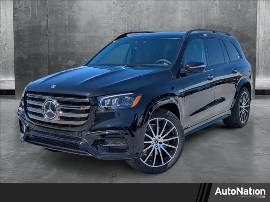 2025 Mercedes Benz GLS 450 4MATIC photo 1