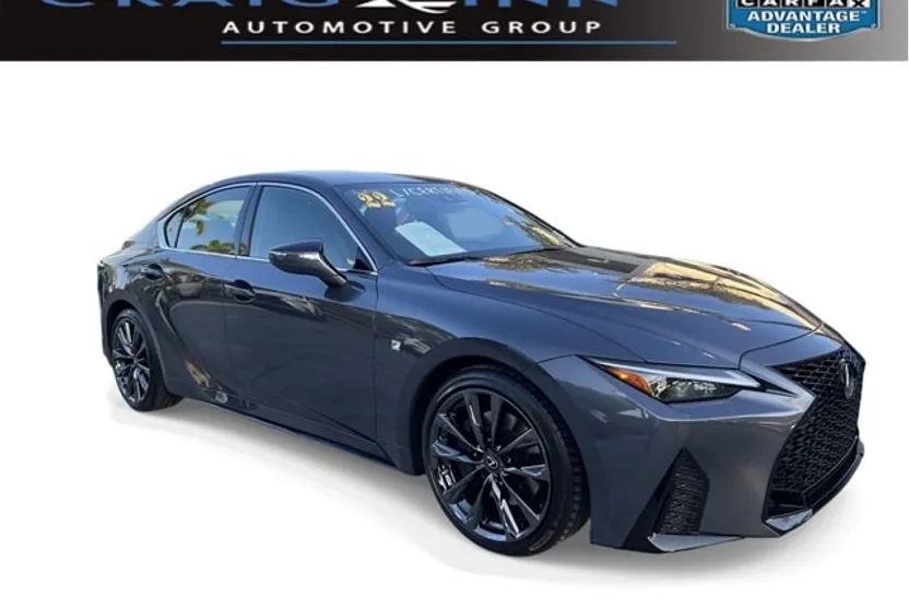 2022 Lexus IS 350 F SPORT photo 1