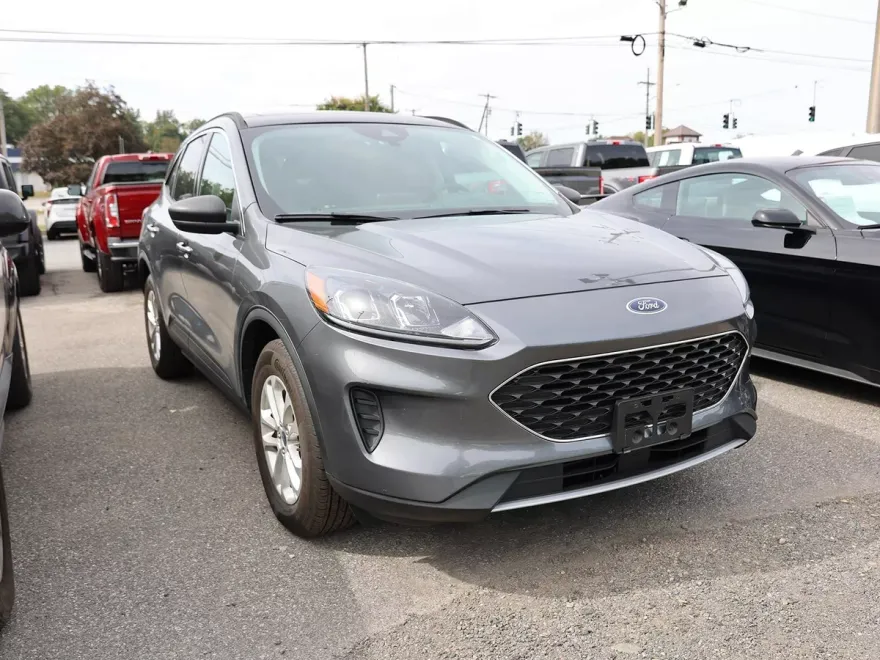 2022 Ford Escape SE photo 1