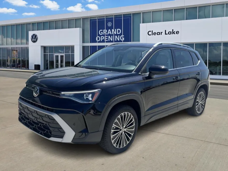 2025 Volkswagen Taos SE photo 1