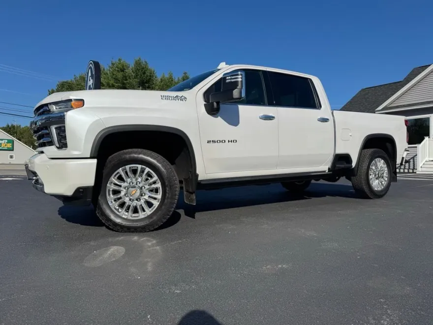 2022 Chevrolet Silverado 2500HD High Country photo 1