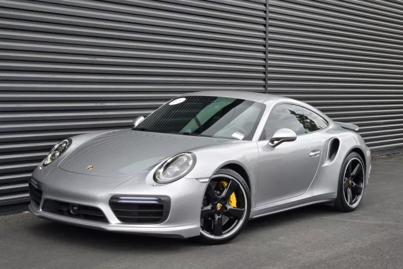 2018 Porsche 911 Turbo S photo 1