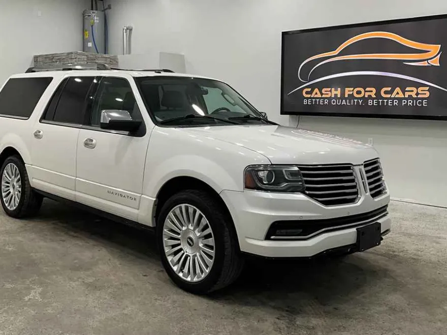 2015 Lincoln Navigator L photo 1