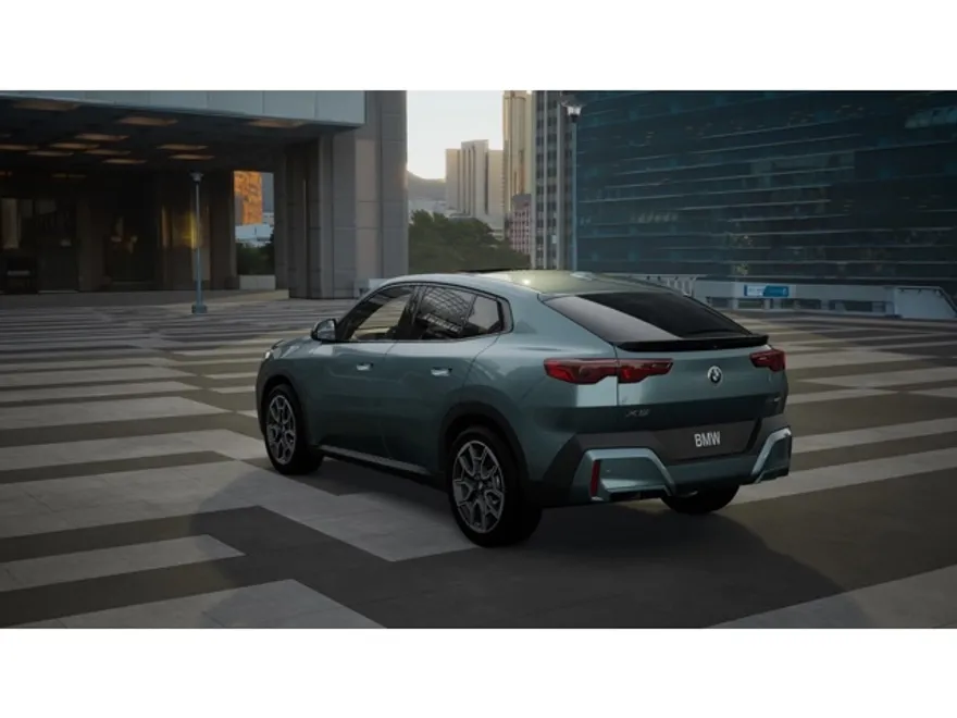 2025 Bmw X2 xDrive28i photo 1