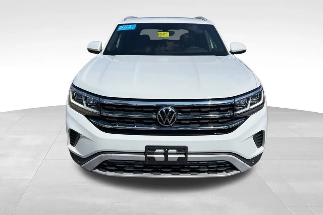 2022 Volkswagen Atlas Cross Sport V6 SE Technology photo 1