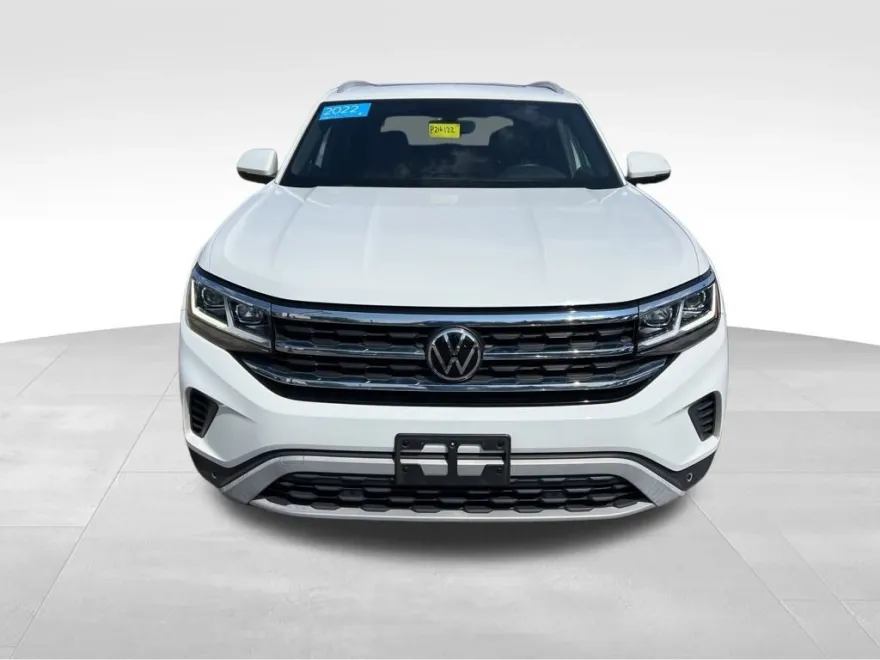 2022 Volkswagen Atlas Cross Sport V6 SE Technology photo 1