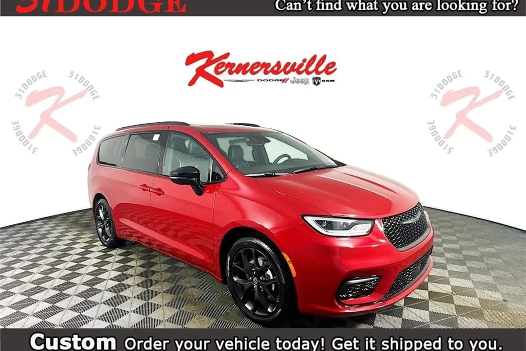 2026 Chrysler Pacifica Limited photo 1