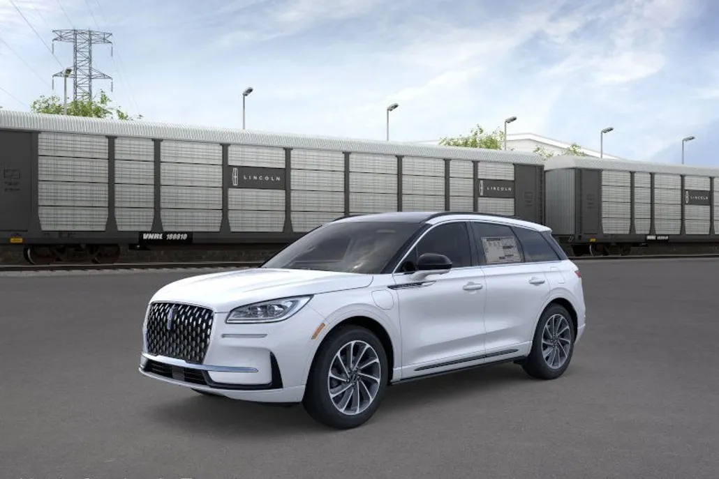 2025 Lincoln Corsair Grand Touring photo 1