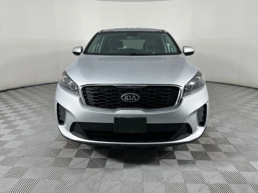 2019 Kia Sorento LX photo 1