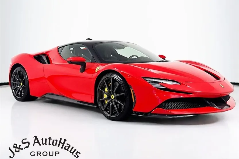 2023 Ferrari SF90 Stradale Base photo 1