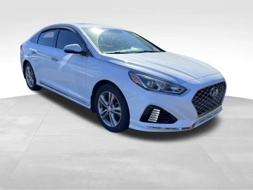 2019 Hyundai Sonata Sport photo 1