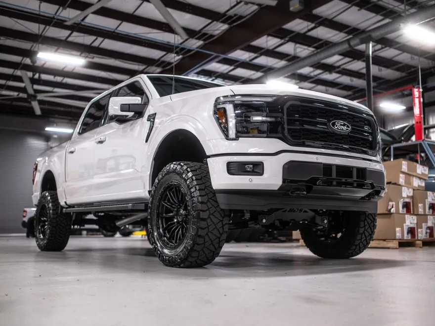 2025 Ford F-150 Lariat photo 1