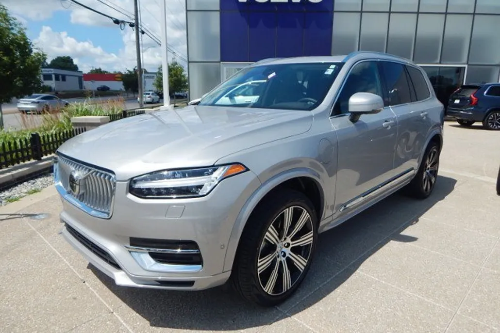 2024 Volvo XC90 Recharge T8 Plus photo 1