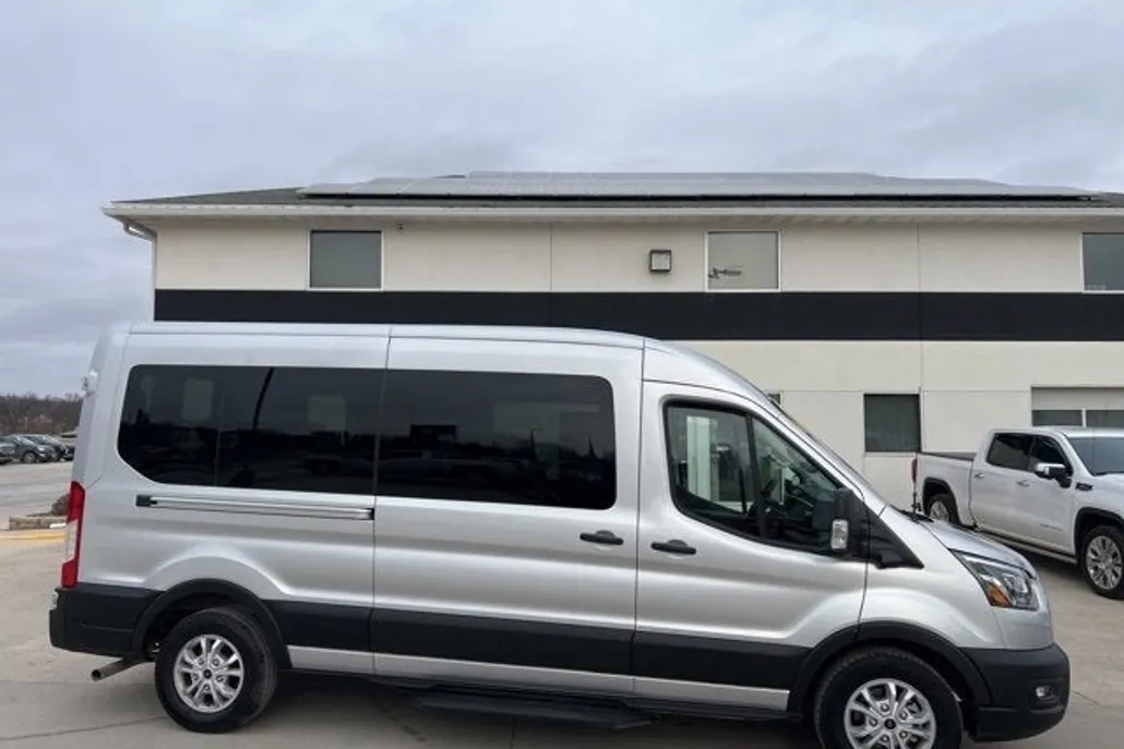 2024 Ford Transit Passenger XL photo 1