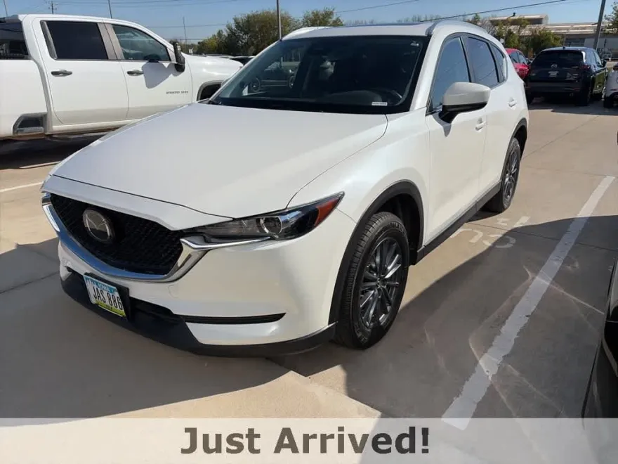 2020 Mazda CX-5 Touring photo 1