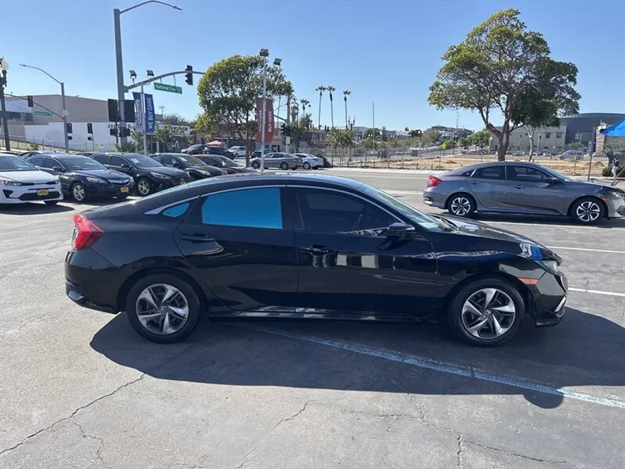 2019 Honda Civic LX photo 1