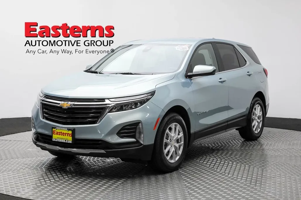 2022 Chevrolet Equinox LT photo 1