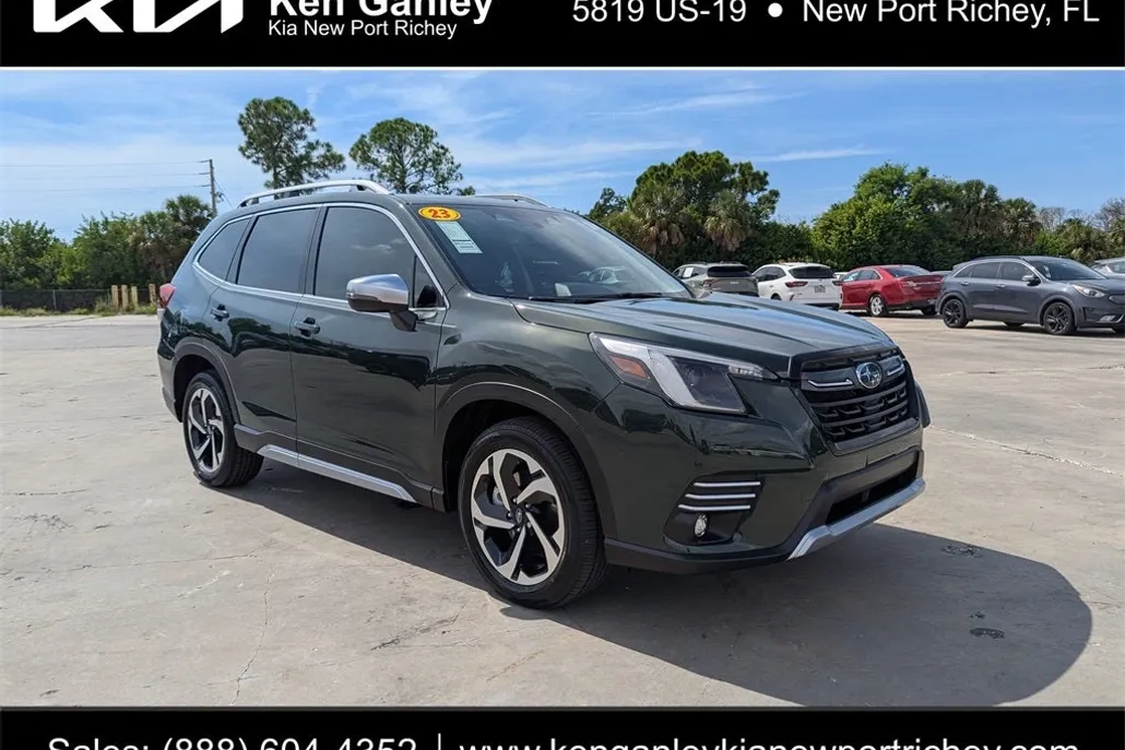 2023 Subaru Forester Touring photo 1