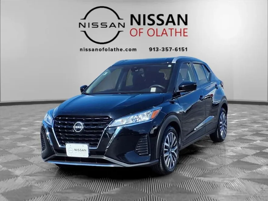 2022 Nissan Kicks SV photo 1