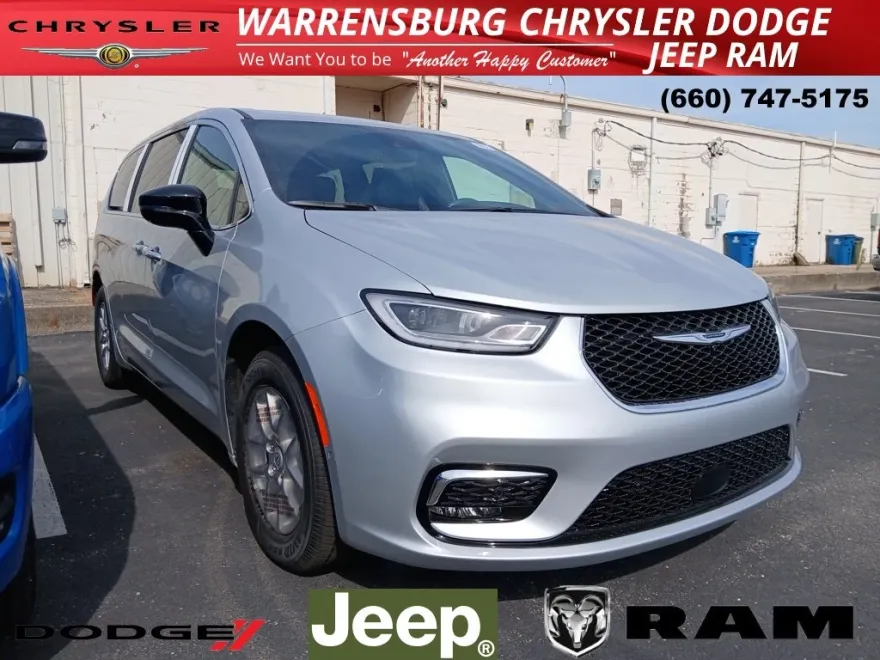 2026 Chrysler Pacifica photo 1