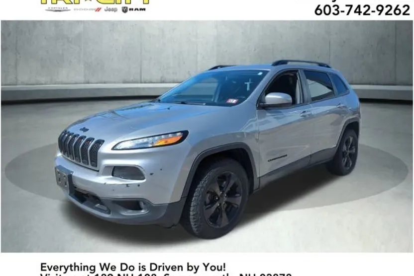 2016 Jeep Cherokee Altitude photo 1