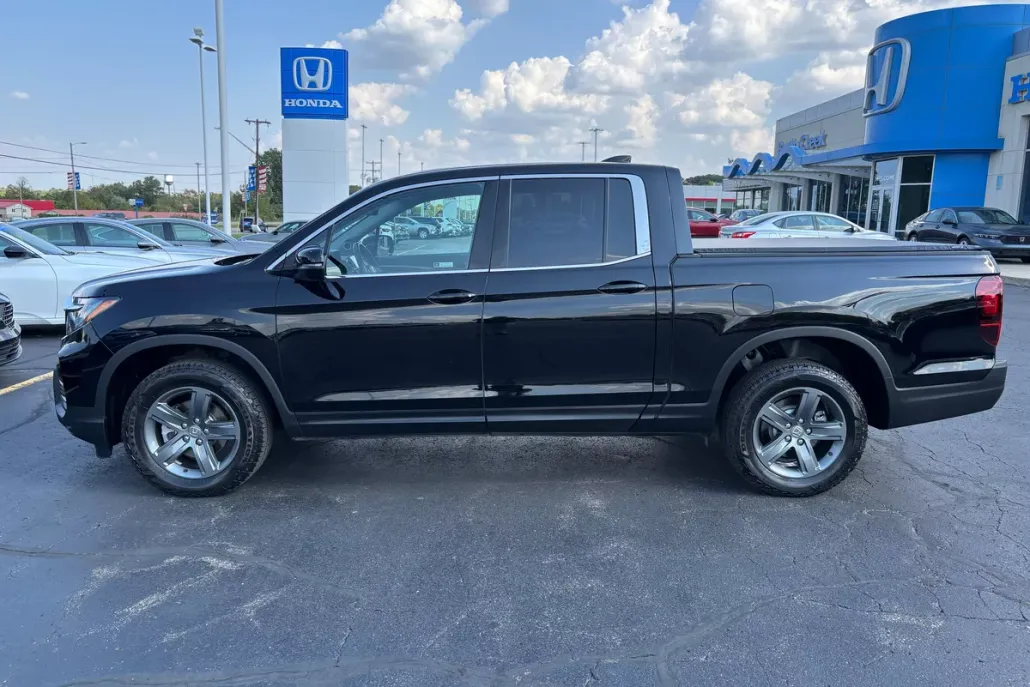 2023 Honda Ridgeline RTL photo 1