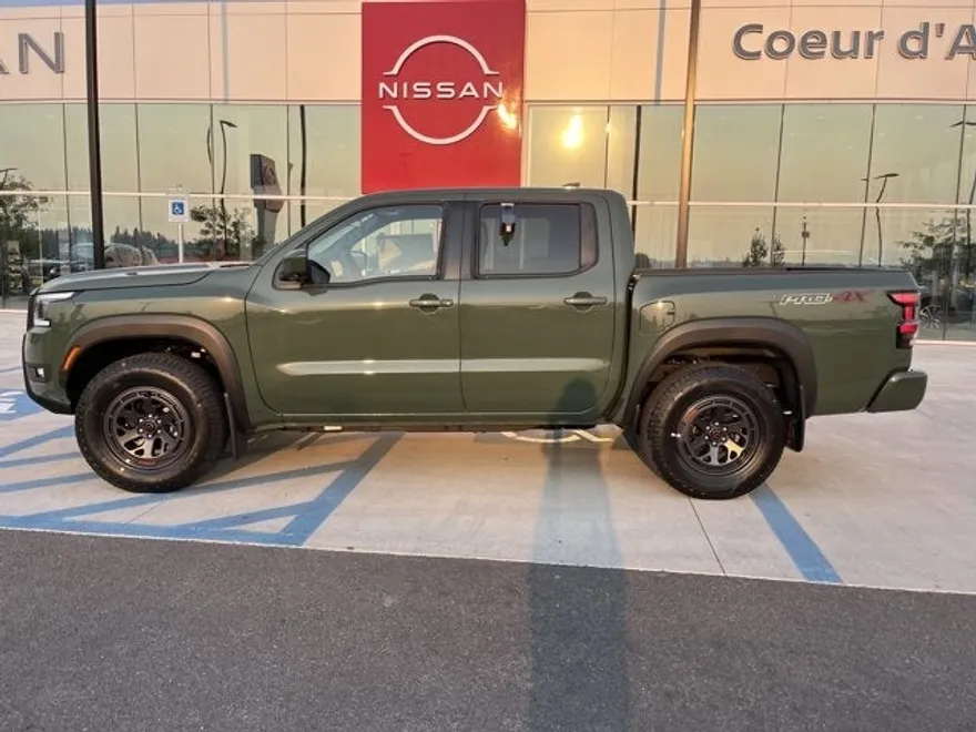 2025 Nissan Frontier Crew Cab PRO-4X photo 1