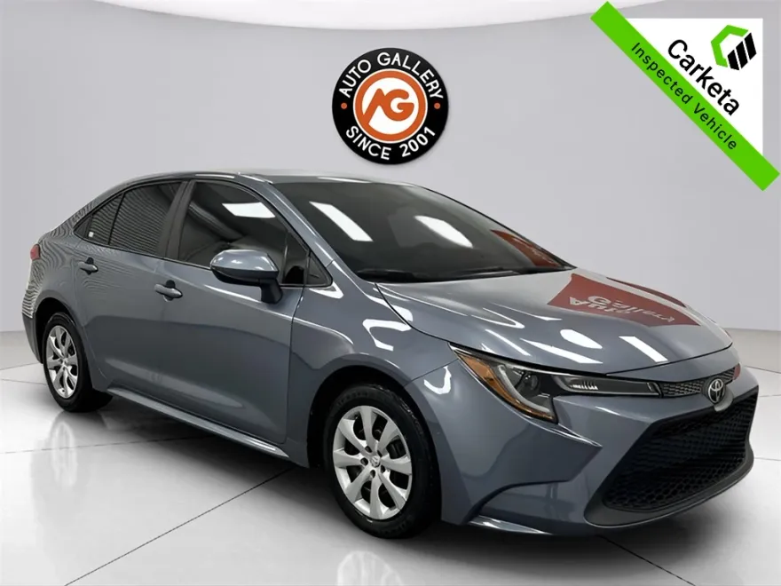 2020 Toyota Corolla LE photo 1