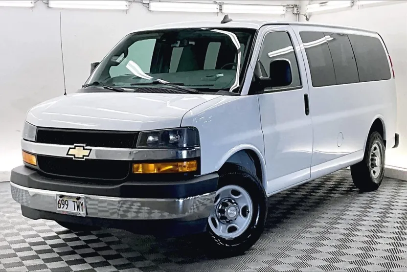 2020 Chevrolet Express 2500 LT photo 1