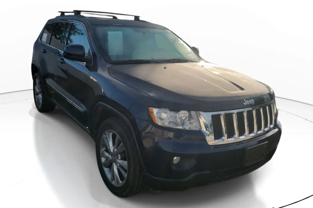 2013 Jeep Grand Cherokee Laredo photo 1
